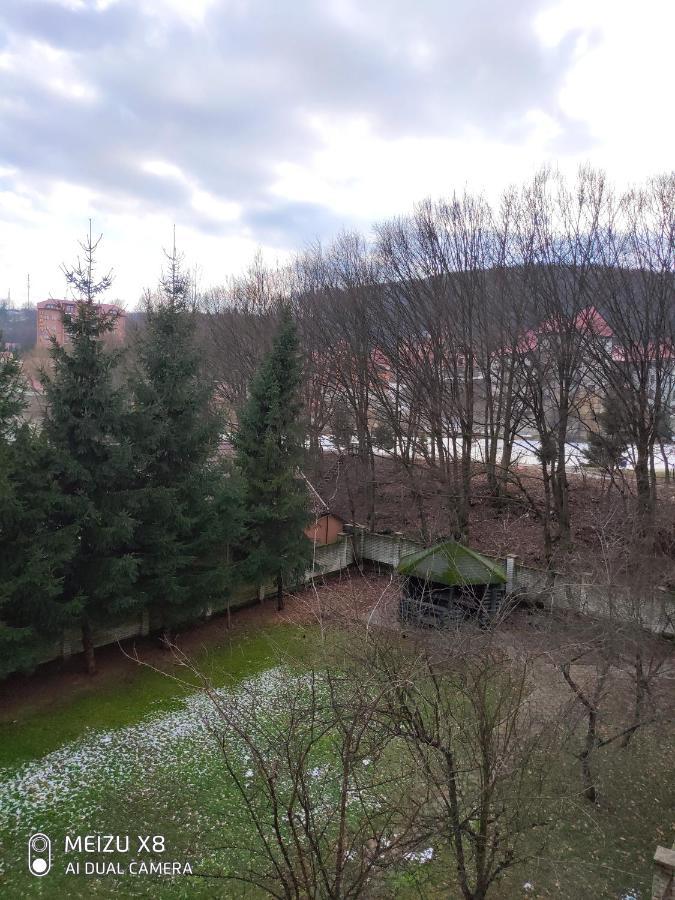 Золота Поляна Daire Dış mekan fotoğraf