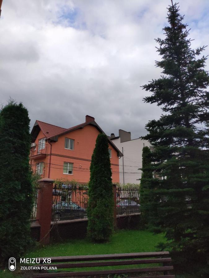 Золота Поляна Daire Dış mekan fotoğraf